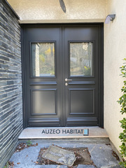 porte d’entrée deux vantaux aluminium K-LINE coloris 7022 Taupe, collection Prestige, modèle Topaze